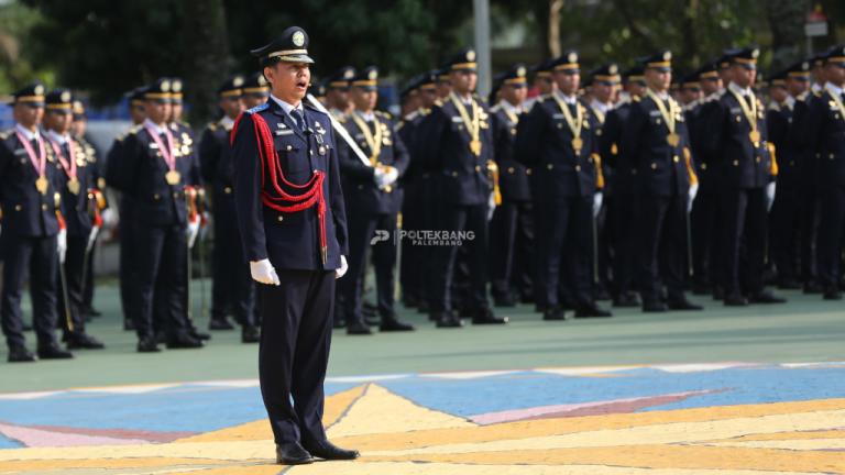 “Bersatu Berdaulat Untuk Transportasi Maju Menuju Indonesia Emas” – Wisuda Poltekbang Palembang Tahun Akademik 2024/2025